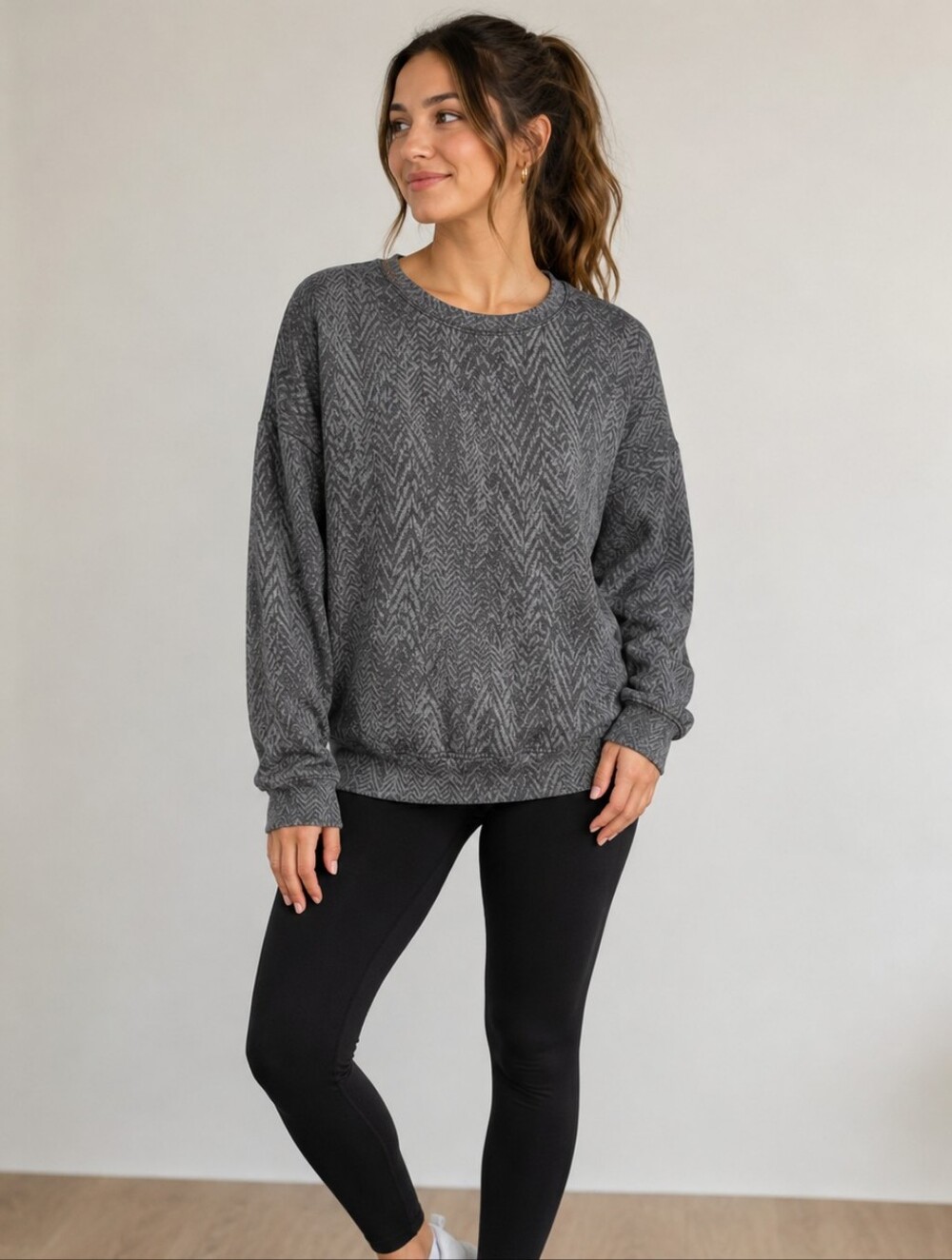 Athleta Studio to Street Pullover Sweatshirt Charcoal Heather Sz M Activewear